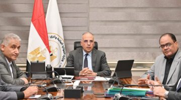 وزير الري يتابع حالة المنظومة المائية بالمنيا وإجراءات استغلال أملاك الوزارة 