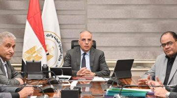 وزير الري يوجه بتوفير كافة الإحتياجات المائية خلال الموسم الصيفى