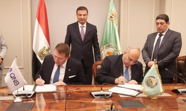 وزير الزراعة: توقيع بروتوكول مع بنك QNB مصر لتنمية الزراعة في سيناء وزير الزراعة: توقيع بروتوكول مع بنك QNB مصر لتنمية الزراعة في سيناء