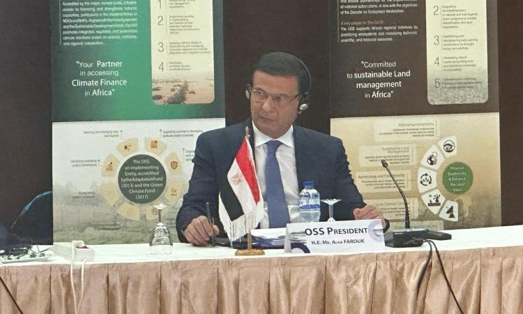 وزير الزراعة يدعو للتكاتف في مجالات مكافحة التصحر والحفاظ على خصوبة التربة وزير الزراعة يدعو للتكاتف في مجالات مكافحة التصحر والحفاظ على خصوبة التربة