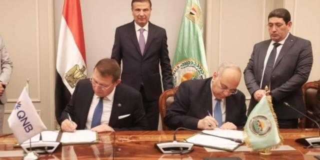 وزير الزراعة يشهد توقيع بروتوكول تعاون بين مركز بحوث الصحراء وبنك QNB مصر للتنمية في سيناء وزير الزراعة يشهد توقيع بروتوكول تعاون بين مركز بحوث الصحراء وبنك QNB مصر للتنمية في سيناء