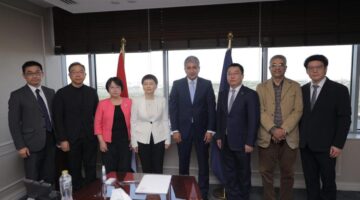 وزير السياحة يبحث مع نائب عمدة بلدية شنغهاي تعزيز سبل التعاون المشترك