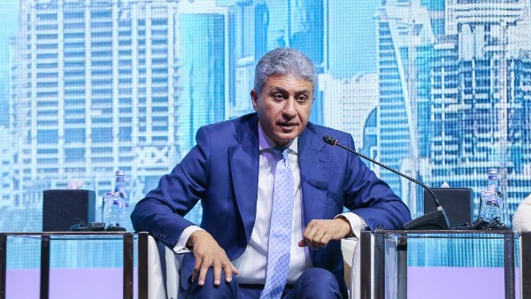 وزير السياحة يصدر قراراً بشروط وضوابط ترخيص وحدات شقق الإجازات وزير السياحة يصدر قراراً بشروط وضوابط ترخيص وحدات شقق الإجازات