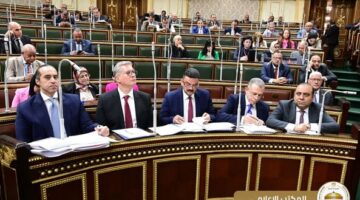 وزير الشئون النيابية: مشروع قانون الثروة المعدنية جاء نتاجا لتعاون مثمر بين وزارتي البترول والمالية