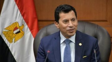 وزير الشباب والرياضة يبحث مع مستثمرين تطوير المدينة الشبابية في بورسعيد