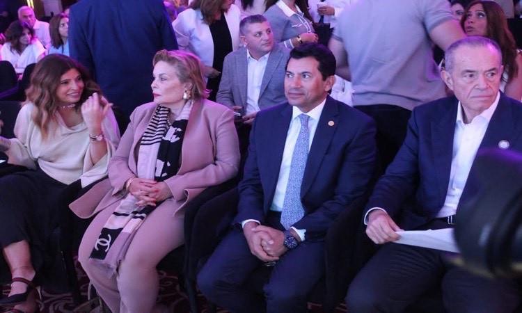 وزير الشباب والرياضة يشارك في مؤتمر "صوت مصر" للاستثمار السياحي وزير الشباب والرياضة يشارك في مؤتمر "صوت مصر" للاستثمار السياحي