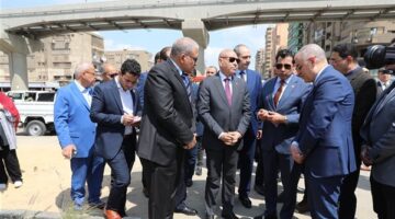 وزير الشباب ومحافظ القاهرة يتفقدان بدء إنشاء ممشى رياضي بمدينة نصر