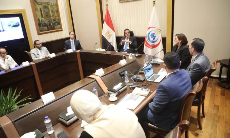 وزير الصحة يبحث مع ممثلي "نوفارتس" التوسع في خطوط الإنتاج الدوائية المحلية وزير الصحة يبحث مع ممثلي "نوفارتس" التوسع في خطوط الإنتاج الدوائية المحلية