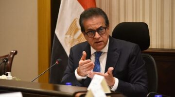 وزير الصحة يناقش فرص جذب الاستثمارات العالمية إلى السوق المصري