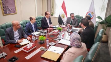 وزير الصحة يوجه باستئناف نشاط سلاسل المنشآت الغذائية التي تم إغلاقها بعد مطابقتها للمواصفات الصحية