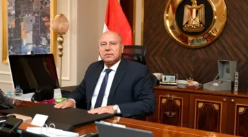 وزير الصناعة: ضخ استثمارات جديدة لاستغلال مخلفات القصب في تصنيع الورق والأخشاب والفايبر