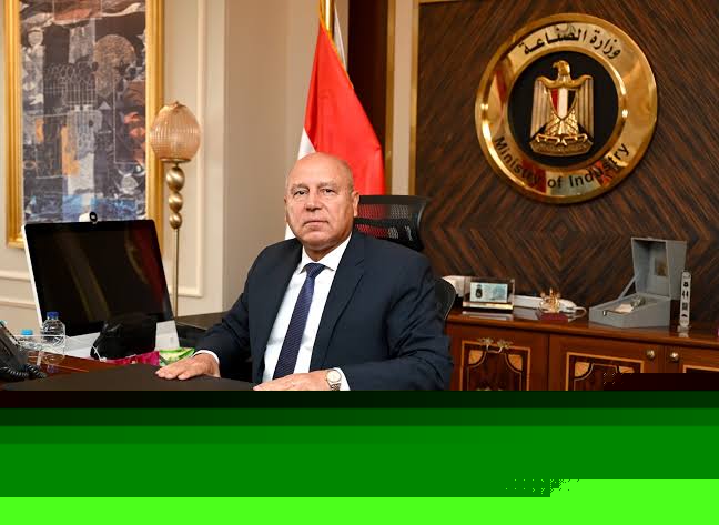 وزير الصناعة والنقل يلتقي المستثمرين الصناعيين بالأقصر وأسوان.. السبت وزير الصناعة والنقل يلتقي المستثمرين الصناعيين بالأقصر وأسوان.. السبت