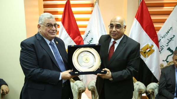 وزير العدل: تطويرمكاتب الشهر العقاري يكفل حصول المواطن على حقه بأسرع وقت وزير العدل: تطويرمكاتب الشهر العقاري يكفل حصول المواطن على حقه بأسرع وقت