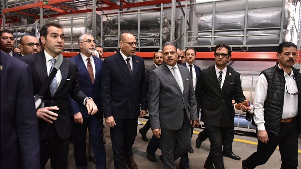 وزير العمل: الرئيس السيسي وجه بتذليل كافة العقبات أمام الاستثمار في قطاع الغزل والنسيج وزير العمل: الرئيس السيسي وجه بتذليل كافة العقبات أمام الاستثمار في قطاع الغزل والنسيج