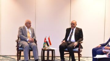 وزير العمل بحث مع نظيره الأردني توفير فرص عمل لكوادر مصرية في "المملكة"