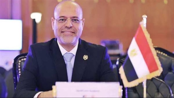 وزير العمل: صرف 100 ألف جنيه دعم مالى للعامل ضحية حادث “سيرك طنطا”. وزير العمل: صرف 100 ألف جنيه دعم مالى للعامل ضحية حادث “سيرك طنطا”.