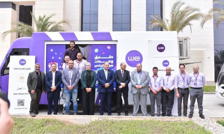 وزير العمل يتفقد البث التجريبي لاستخراج شهادات القيد وقياس مستوى المهارة وزير العمل يتفقد البث التجريبي لاستخراج شهادات القيد وقياس مستوى المهارة
