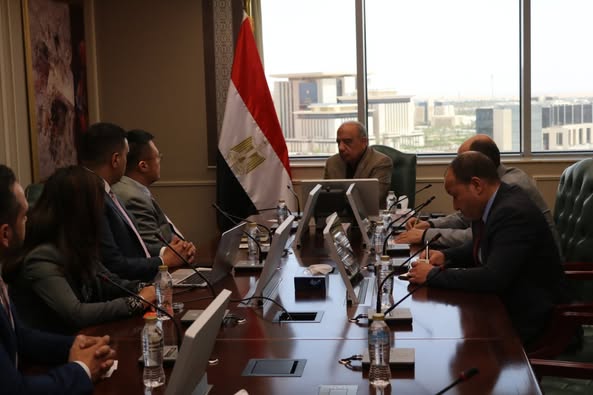 وزير الكهرباء يبحث مع مجموعة سانجرو الصينية التعاون بتصنيع مهمات الطاقة المتجددة وزير الكهرباء يبحث مع مجموعة سانجرو الصينية التعاون بتصنيع مهمات الطاقة المتجددة