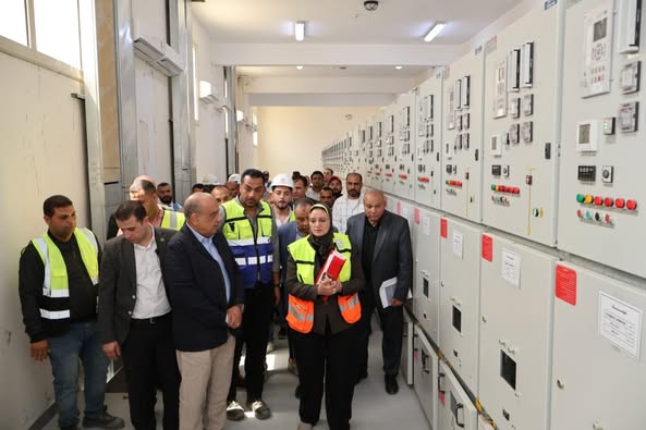 وزير الكهرباء يتفقد محطات محولات رشيد لتوفير التغذية اللازمة لمشروعات التنمية الزراعية بالدلتا الجديدة وزير الكهرباء يتفقد محطات محولات رشيد لتوفير التغذية اللازمة لمشروعات التنمية الزراعية بالدلتا الجديدة