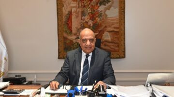 وزير الكهرباء يقوم بزيارة ميدانية لمحطتي محولات باسوس ومحطة توليد الكهرباء في شبرا الخيمة