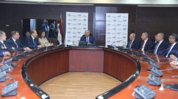 وزير النقل يشهد توقيع شراكة استراتيجية بين شركة CMA CGM الفرنسية وميناء أكتوبر الجاف