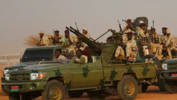 وزير خارجية السودان: الفاشر تواجه خطرًا كبيرًا بسبب هجمات الدعم السريع وزير خارجية السودان: الفاشر تواجه خطرًا كبيرًا بسبب هجمات الدعم السريع