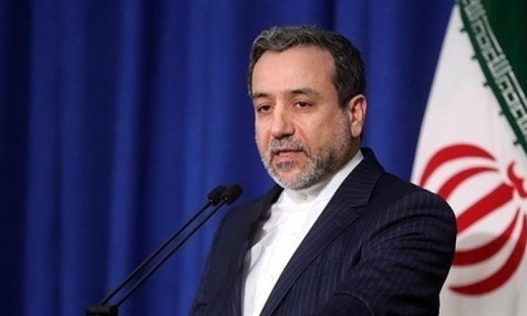 وزير الخارجية الايراني يلتقي نظيره العماني قبل بدء المحادثات مع أمريكا وزير الخارجية الايراني يلتقي نظيره العماني قبل بدء المحادثات مع أمريكا