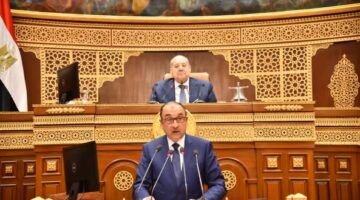 وزير قطاع الأعمال: ننفذ مشروعات عدة لتوطين التكنولوجيا الصناعية بالشركات التابعة وتعزيز التحول الأخضر
