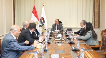 وزير قطاع الأعمال يبحث التعاون مع تكنيب إنرجيز الإيطالية لدعم التنمية الصناعية