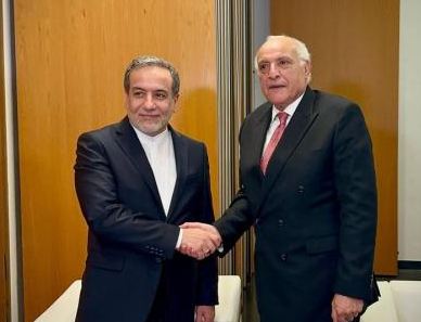 وزيرا خارجية الجزائر وإيران يبحثان تطورات الأوضاع في الشرق الأوسط