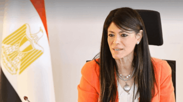 وزيرة التخطيط تبحث مع رئيس دولة سنغافورة جهود دفع التنمية الاقتصادية بين البلدين