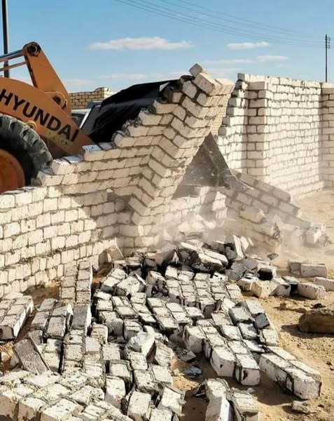 وزيرة التنمية المحلية: تنفيذ الإزالة لـ41 حالة متغيرات مكانية غير قانونية في مراكز ومدن المحافظة خلال 48 ساعة وزيرة التنمية المحلية: تنفيذ الإزالة لـ41 حالة متغيرات مكانية غير قانونية في مراكز ومدن المحافظة خلال 48 ساعة