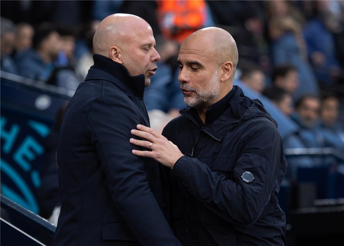 وسط كلمات التهنئة.. جوارديولا يهدد ليفربول بعد التتويج بلقب الدوري الإنجليزي وسط كلمات التهنئة.. جوارديولا يهدد ليفربول بعد التتويج بلقب الدوري الإنجليزي