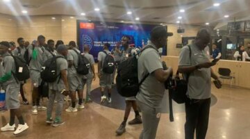 وصول بعثة منتخب نيجيريا إلى القاهرة للمشاركة في أمم إفريقيا للشباب