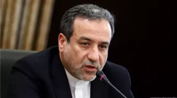 وفد إيراني يصل سلطنة عمان بقيادة عراقجي لإجراء محادثات مع الولايات المتحدة