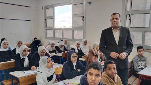 وكيل تعليم دمياط: كثافة طلابية غير مسبوقة في إدارة الروضة وكيل تعليم دمياط: كثافة طلابية غير مسبوقة في إدارة الروضة