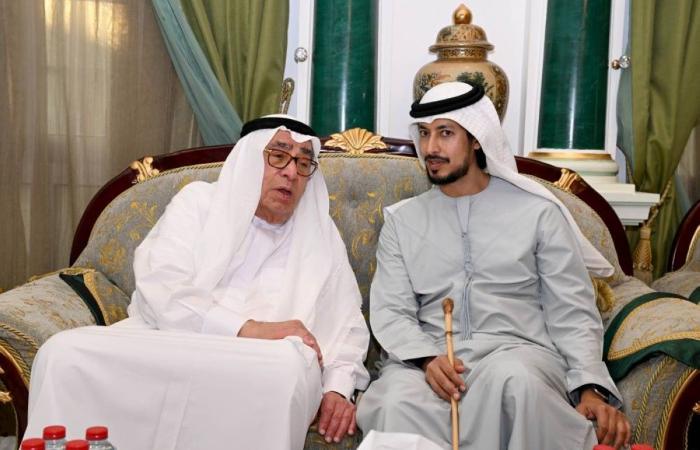 ولي عهد الفجيرة وعبدالله بن زايد والشيوخ يعزّون في وفاة حسن إبراهيم الفردان ولي عهد الفجيرة وعبدالله بن زايد والشيوخ يعزّون في وفاة حسن إبراهيم الفردان