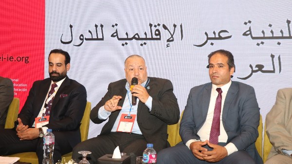 ياسر عرفات: دربنا 45 ألف معلم لتحسين العملية التعليمية ياسر عرفات: دربنا 45 ألف معلم لتحسين العملية التعليمية