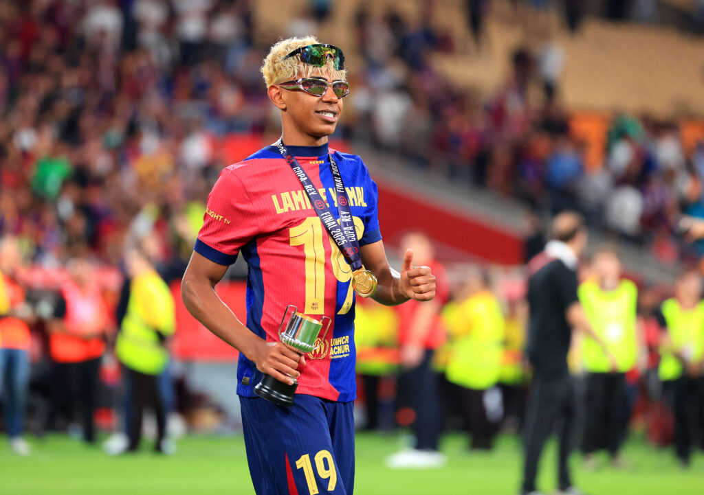 يامال يسخر من ريال مدريد: لن يتمكنوا من الفوز علينا هذا العام يامال يسخر من ريال مدريد: لن يتمكنوا من الفوز علينا هذا العام