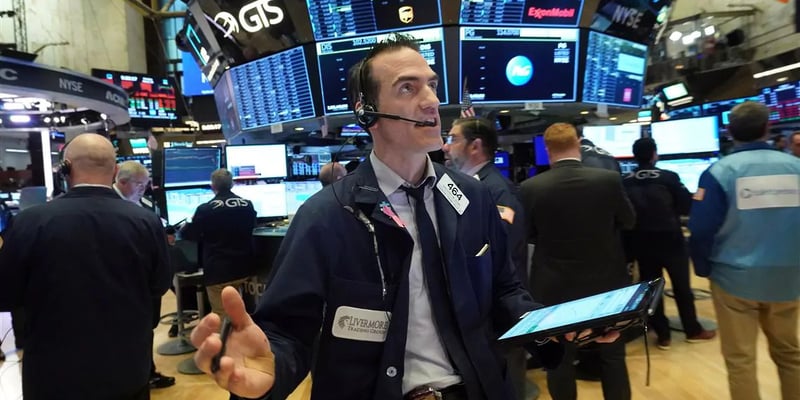 “يو بي إس”: الرسوم الجمركية قد تؤدي إلى نمو صفري في أرباح شركات مؤشر S&P “يو بي إس”: الرسوم الجمركية قد تؤدي إلى نمو صفري في أرباح شركات مؤشر S&P