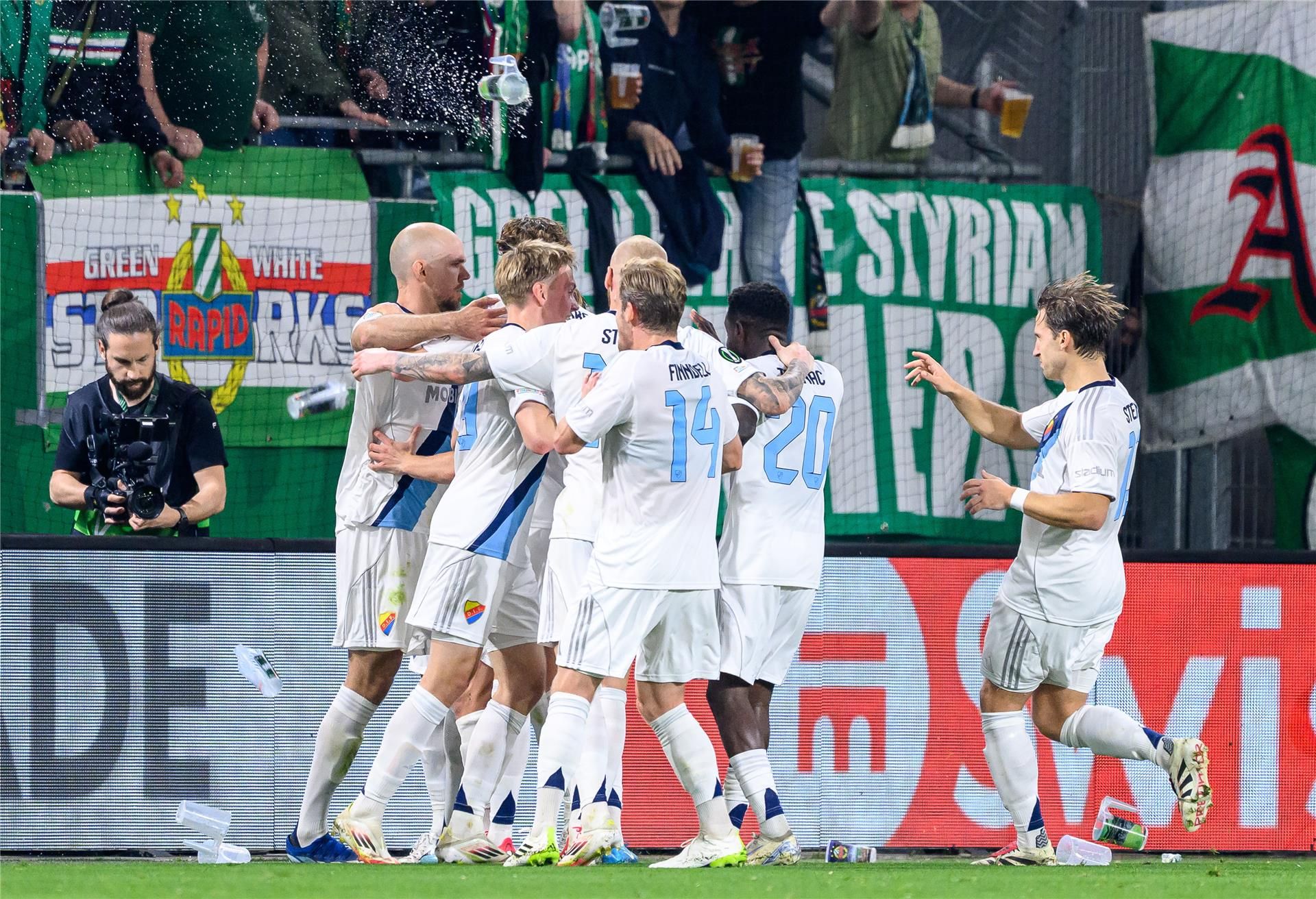 يورجوردينس يضرب موعدا مع تشيلسي في دوري المؤتمر يورجوردينس يضرب موعدا مع تشيلسي في دوري المؤتمر