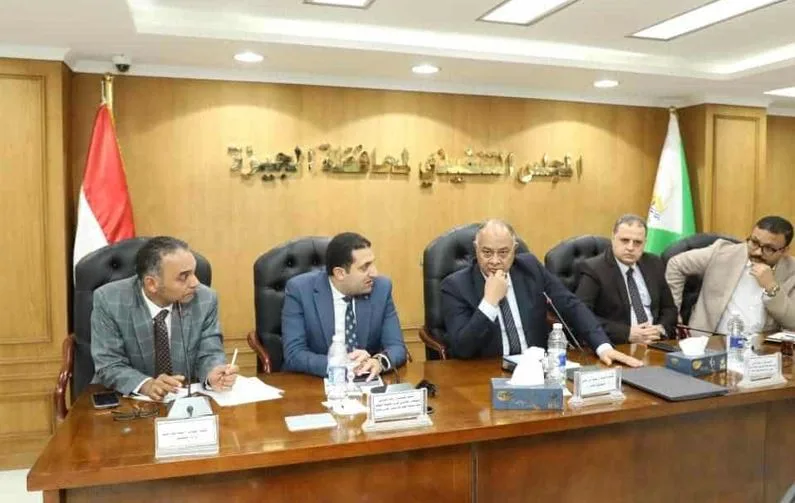 وزيرة التنمية المحلية: زيارة ميدانية للأمانة الفنية للجنة العليا لتراخيص المحال العامة لمتابعة سير المنظومة بالجيزة وزيرة التنمية المحلية: زيارة ميدانية للأمانة الفنية للجنة العليا لتراخيص المحال العامة لمتابعة سير المنظومة بالجيزة