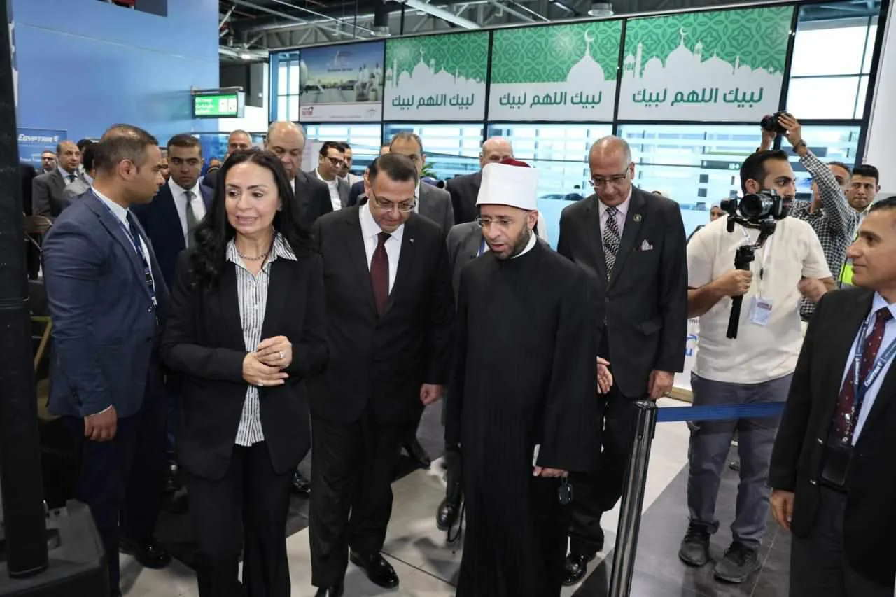 الأوقاف تصدر كتاباً مبسطاً عن مناسك الحج وتوزع 25 ألف نسخة على الحجاج الأوقاف تصدر كتاباً مبسطاً عن مناسك الحج وتوزع 25 ألف نسخة على الحجاج