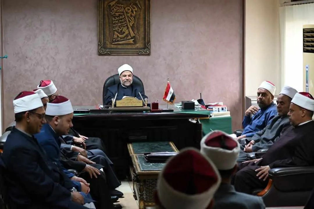 مدير أوقاف القاهرة يلتقي بمديري الإدارات لتعزيز الانضباط الإداري والدعوي مدير أوقاف القاهرة يلتقي بمديري الإدارات لتعزيز الانضباط الإداري والدعوي