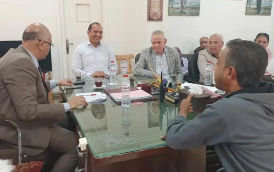 محافظ القليوبية يبحث مشاكل المواطنين ويوجه بسرعة حلها خلال اللقاء الجماهيري في كفر شكر محافظ القليوبية يبحث مشاكل المواطنين ويوجه بسرعة حلها خلال اللقاء الجماهيري في كفر شكر