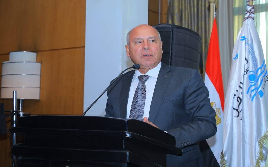الفريق كامل الوزير لتجار الأراضي الصناعية: وقفناكم .. مش هنسمح بمتاجرة أو تسقيع الفريق كامل الوزير لتجار الأراضي الصناعية: وقفناكم .. مش هنسمح بمتاجرة أو تسقيع