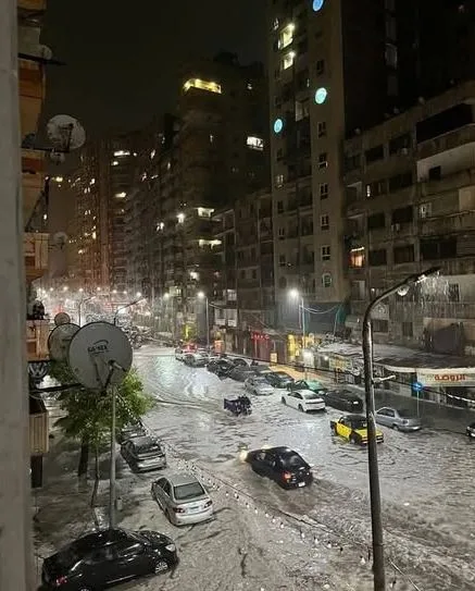 وزيرة البيئة: ما شهدته الإسكندرية هو ظاهرة مناخية عاصفة.. ومصر من أكثر الدول تأثراً بالتحولات المناخية. وزيرة البيئة: ما شهدته الإسكندرية هو ظاهرة مناخية عاصفة.. ومصر من أكثر الدول تأثراً بالتحولات المناخية.