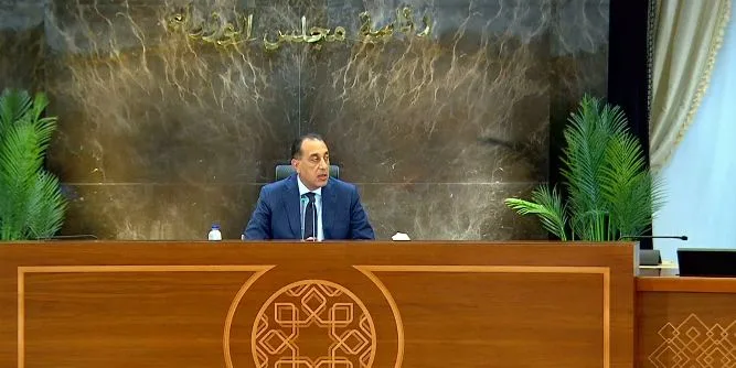 مدبولي: توجيه رئاسي لدراسة اقتراح إعادة الكتاتيب.. وقادرون على منافسة رياض الأطفال