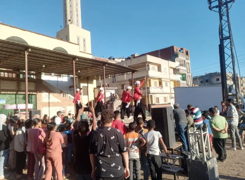 قصور الثقافة تختتم أنشطة المسرح الجوال في عزبة اللوزي بالدقهلية