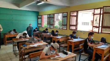 ولي أمر يتعرض لمع师 بسبب منعه ابنه من الغش في مدرسة بالفيوم